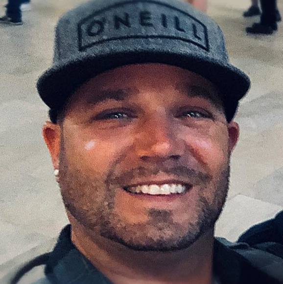 Meet your Posher, Derek - Picture 1 of 1